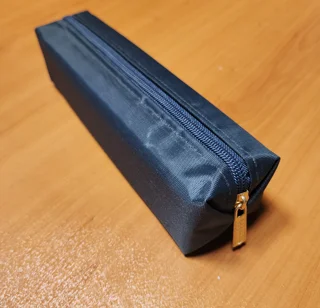 جامدادی باریک تک زیپ مکعبی طرح ساده